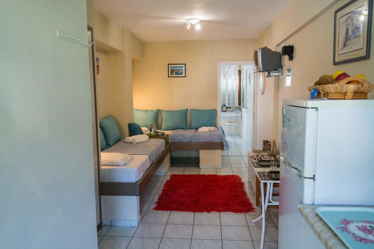 Stathopoulos Apartments Sampatiki Exterior photo